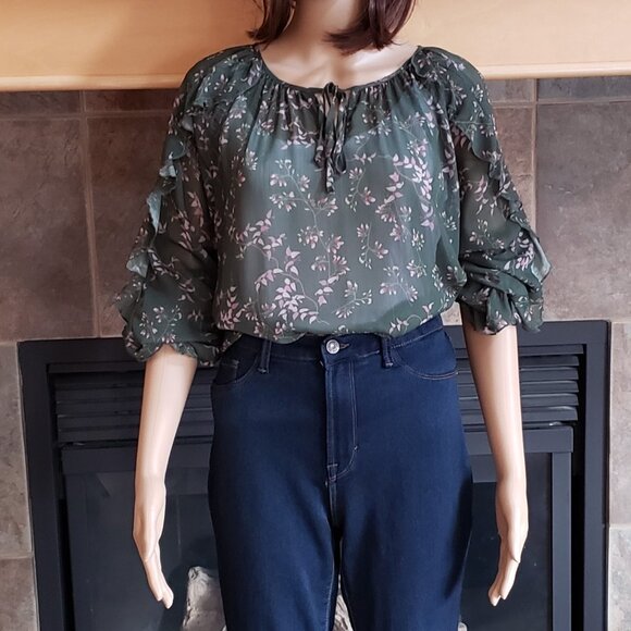 SLATE & WILLOW, Long sleeve floral green blouse - Picture 10 of 13
